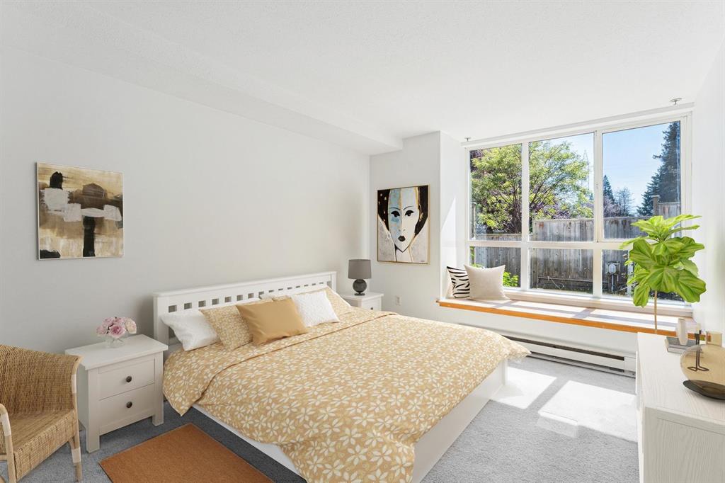 1 – 995 Lynn Valley Road